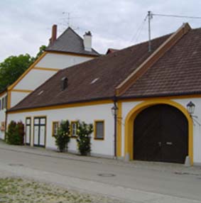 schloss gr&uuml;nbach westseite